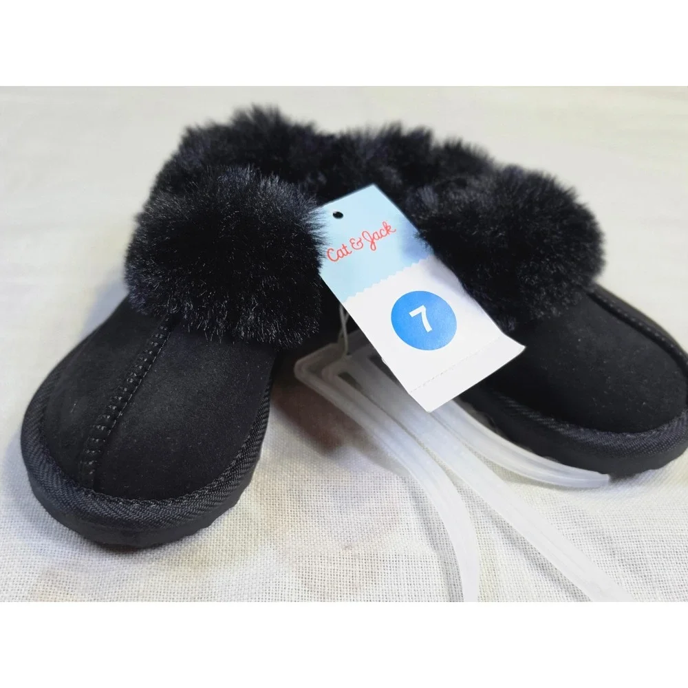 Cat & Jack Toddler Girls Black Faux Fur Trim Suede Slippers Size 7 NWT